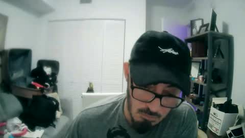 tuscan_taurus online show from February 7, 2025, 8:01 am