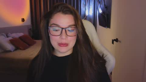 Ariana online show from October 13, 2025, 9:04 pm