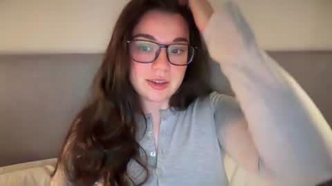 Snapshot of tutti_frutti_ chatting on July 21, 2026, 7:16 pm Ariana online show from July 21, 2026, 7:16 pm