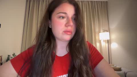 Snapshot of tutti_frutti_ chatting on August 7, 2026, 6:32 pm Ariana online show from August 7, 2026, 6:32 pm