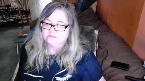 Lana online show from February 16, 2025, 7:26 am