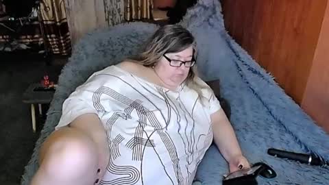 Lana online show from March 8, 2025, 10:56 pm