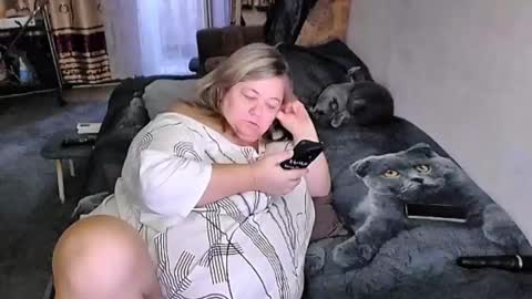 Lana online show from October 26, 2025, 9:04 am