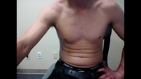 Snapshot of twayne29x chatting on November 13, 2025, 7:40 am twayne29x online show from November 13, 2025, 7:40 am