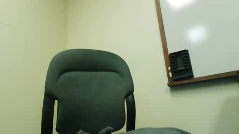 Snapshot of twayne29x chatting on January 6, 2026, 10:12 pm twayne29x online show from January 6, 2026, 10:12 pm