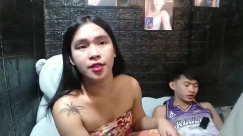 tweethearts_only online show from October 15, 2025, 1:22 pm