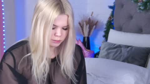 Snapshot of tweety_pie_ chatting on January 7, 2025, 1:06 am Hallie online show from January 7, 2025, 1:06 am