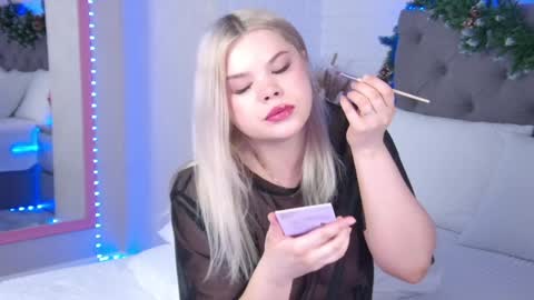 Snapshot of tweety_pie_ chatting on January 13, 2025, 1:23 am Hallie online show from January 13, 2025, 1:23 am