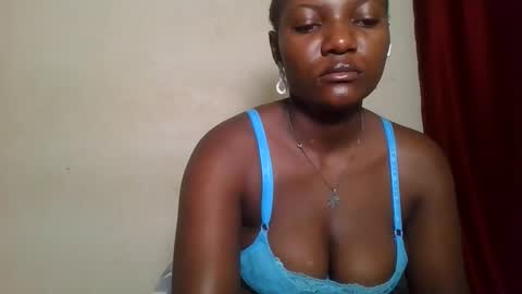 twerker_lyly online show from November 3, 2025, 1:23 pm