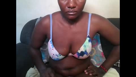 twerker_lyly online show from December 5, 2025, 2:20 am