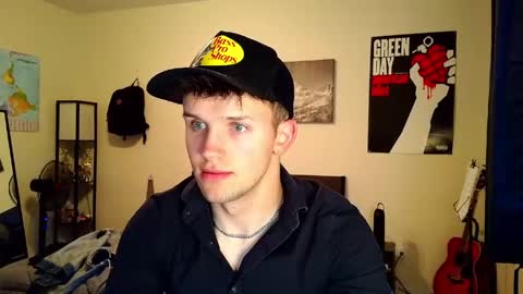 twink2048 online show from May 15, 2026, 11:01 pm