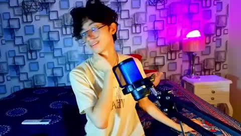 Snapshot of twink_sebas7 chatting on April 26, 2026, 12:14 pm Sebastin online show from April 26, 2026, 12:14 pm