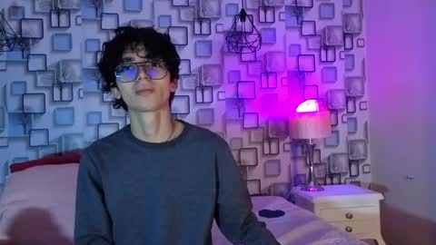 Snapshot of twink_sebas7 chatting on April 30, 2026, 12:22 pm Sebastin online show from April 30, 2026, 12:22 pm