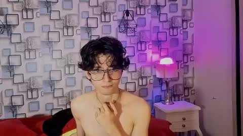 Snapshot of twink_sebas7 chatting on May 13, 2026, 12:13 pm Sebastin online show from May 13, 2026, 12:13 pm