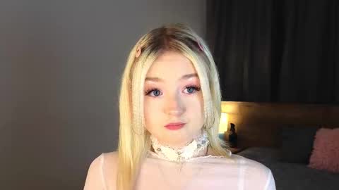 twinklefluff online show from October 28, 2025, 4:31 pm