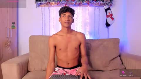 Snapshot of twinksboys_23 chatting on December 21, 2025, 7:04 am twinksboys_23 online show from December 21, 2025, 7:04 am