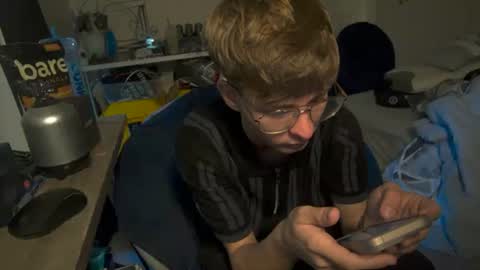 shytwink online show from October 2, 2025, 2:57 pm