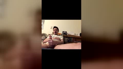 TwinkyMcgee online show from November 26, 2025, 8:04 am