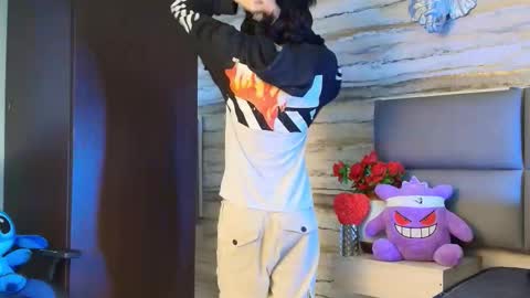 twinslovers_ online show from February 20, 2026, 3:47 am