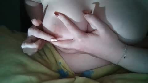 twixie33 online show from January 26, 2025, 3:27 am