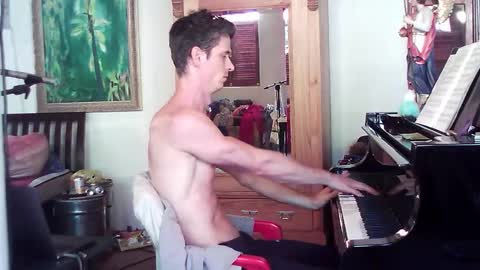 TobeBritta online show from December 25, 2024, 5:26 pm