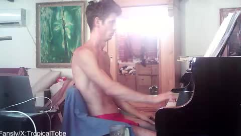 TobeBritta online show from March 6, 2026, 5:42 pm