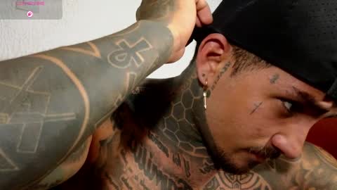 Angel online show from April 21, 2026, 2:51 am