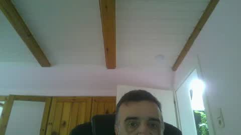 twoperes online show from May 17, 2026, 1:18 pm