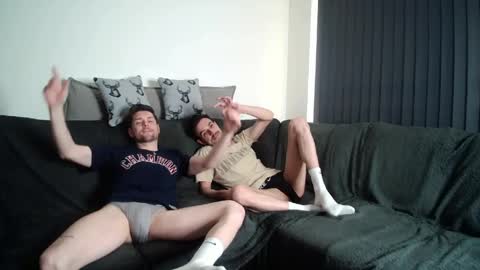 Snapshot of twotwinkhusbands chatting on April 5, 2026, 6:16 pm RyanRowan online show from April 5, 2026, 6:16 pm