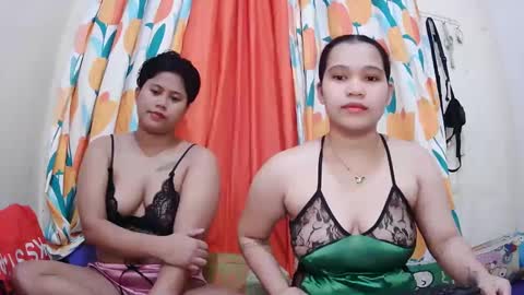Lyn and lea online show from February 19, 2025, 11:36 pm