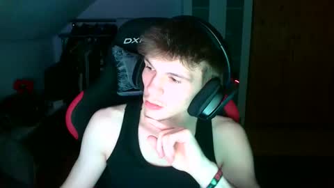 twunknoah online show from December 5, 2025, 4:25 pm