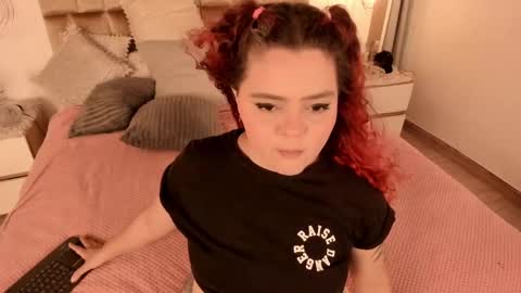 Twiggy online show from February 1, 2025, 8:05 pm