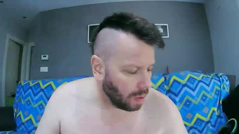 Txan  Chan online show from October 19, 2025, 8:59 am