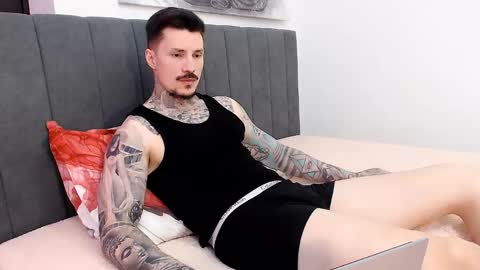 tyagodoll online show from September 25, 2025, 5:05 pm