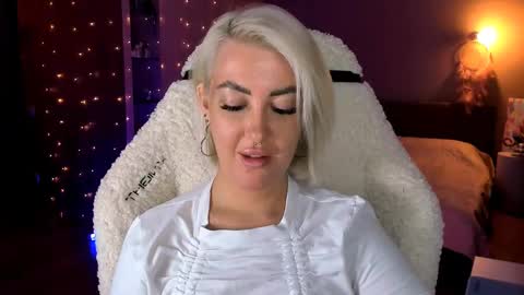 Miley online show from February 8, 2025, 3:53 pm