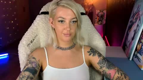 Snapshot of tykioty_miley chatting on May 16, 2026, 12:26 pm Miley online show from May 16, 2026, 12:26 pm