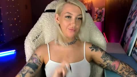 Snapshot of tykioty_miley chatting on May 23, 2026, 12:31 pm Miley online show from May 23, 2026, 12:31 pm