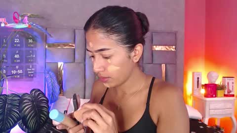 tyla_ks online show from January 13, 2026, 8:03 pm