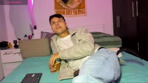 Snapshot of tyler_axel chatting on May 4, 2026, 1:45 am tyler_axel online show from May 4, 2026, 1:45 am
