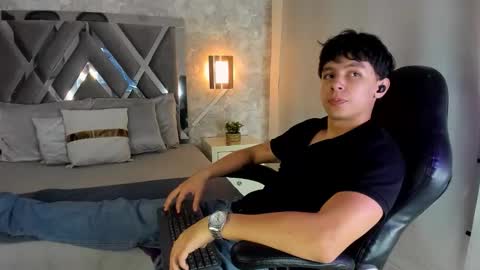 Tyler online show from October 4, 2025, 3:26 am