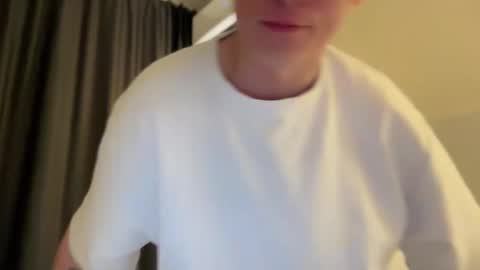 tyler_garrner online show from October 5, 2025, 2:15 pm