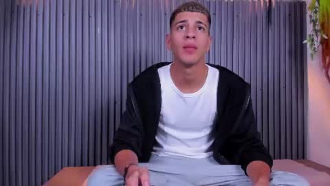 tyler_noir online show from June 19, 2026, 11:47 am