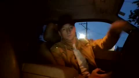 tylerdurden06 online show from May 1, 2026, 12:26 am