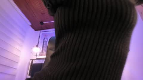       online show from October 7, 2025, 3:58 am