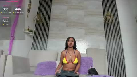 Snapshot of tyra_pettite chatting on July 4, 2026, 7:42 pm tyra_pettite online show from July 4, 2026, 7:42 pm