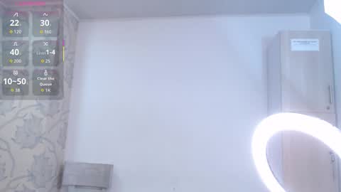 tyrafox online show from December 3, 2025, 7:45 pm