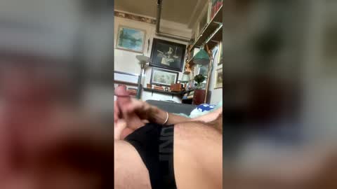 u_mus_cumwatchmecum online show from April 21, 2026, 5:06 pm