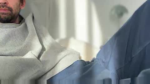 Snapshot of ubehalaya chatting on March 1, 2026, 9:06 pm Ross online show from March 1, 2026, 9:06 pm