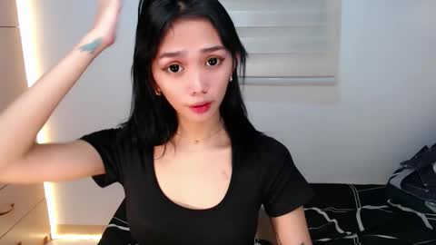 urbbgirl alliah online show from September 21, 2025, 12:01 am