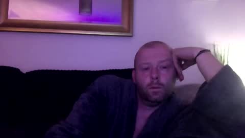 ukmatty3 online show from September 30, 2025, 8:47 pm